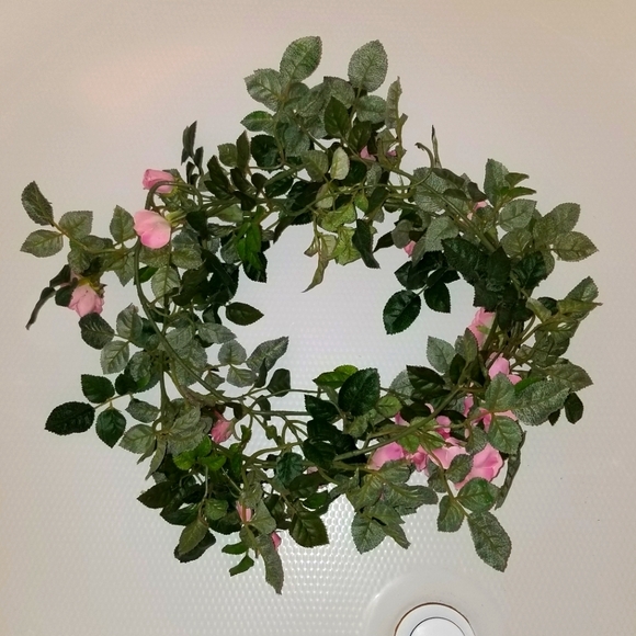 78" long rose garland - Picture 7 of 11